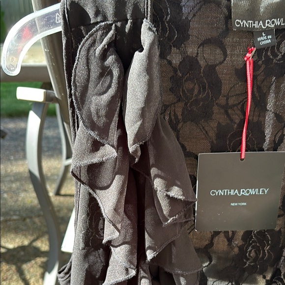 Cynthia Rowley Black Ruffle Robe Intimates - Picture 3 of 5